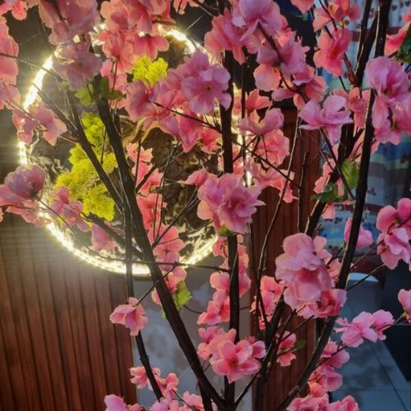Pohon Sakura artifisial untuk dekorasi ruangan